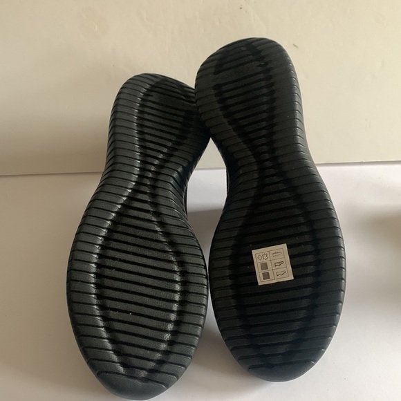 Brand new Skechers ladies shoes size 8.5 - Picture 4 of 7